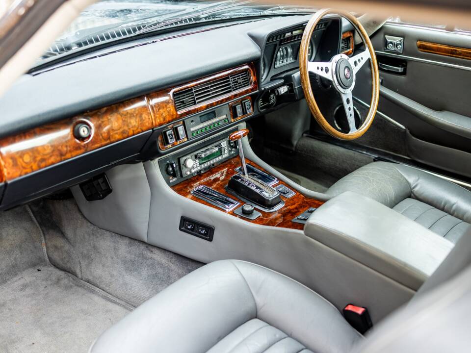 Bild 49/49 von Jaguar XJ-S V12 (1986)