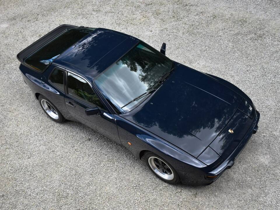 Immagine 8/40 di Porsche 944 (1985)
