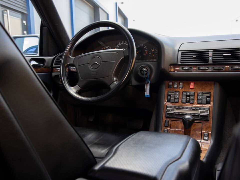 Image 58/59 of Mercedes-Benz 600 SEL (1992)