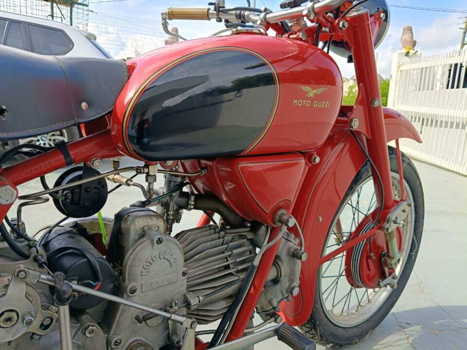 Afbeelding 35/42 van Moto Guzzi DUMMY (1960)