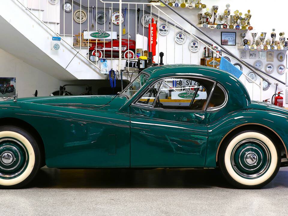 Imagen 9/37 de Jaguar XK 120 FHC (1953)