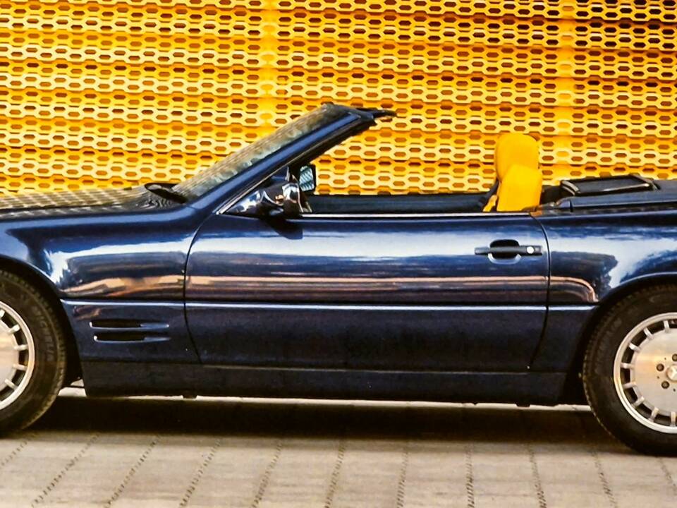 Bild 3/4 von Mercedes-Benz SL 280 (1996)