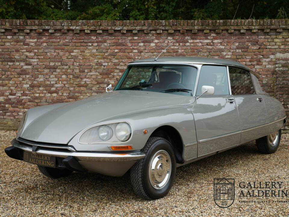 Bild 1/50 von Citroën DS 20 Pallas (1972)