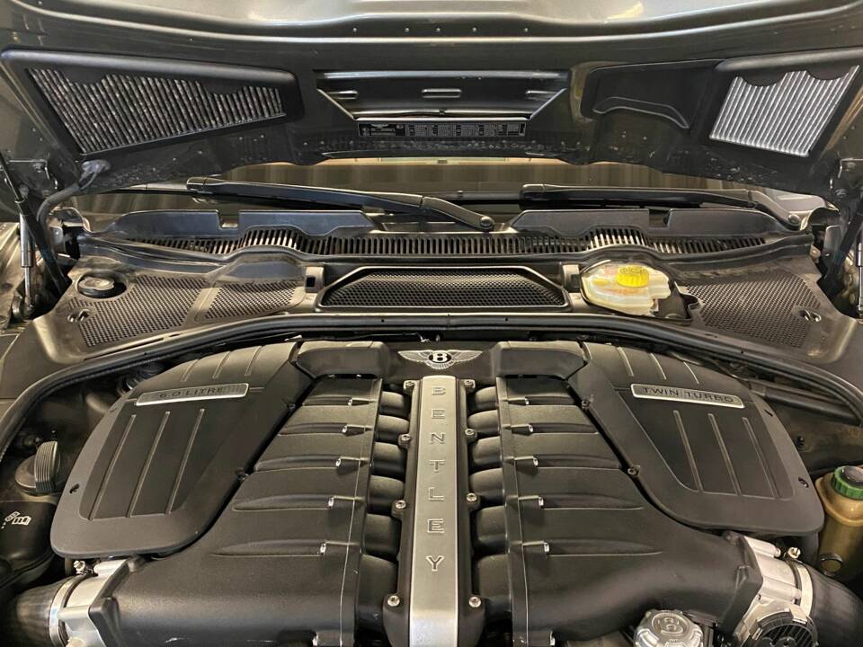 Afbeelding 6/6 van Bentley Continental GTC (2010)