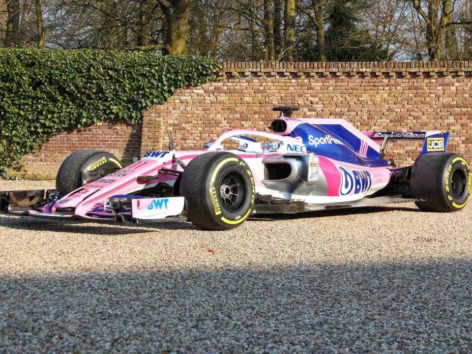 Image 7/48 of Force India VJM10 (2017)