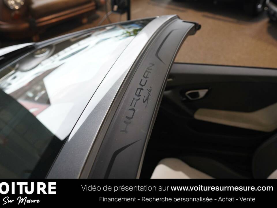 Image 18/44 de Lamborghini Huracán Spyder (2016)