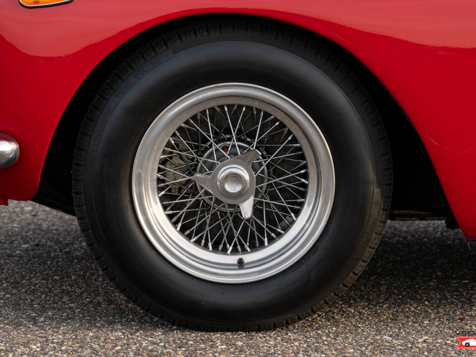 Image 28/38 of Ferrari 250 GT Cabriolet Pininfarina (1961)