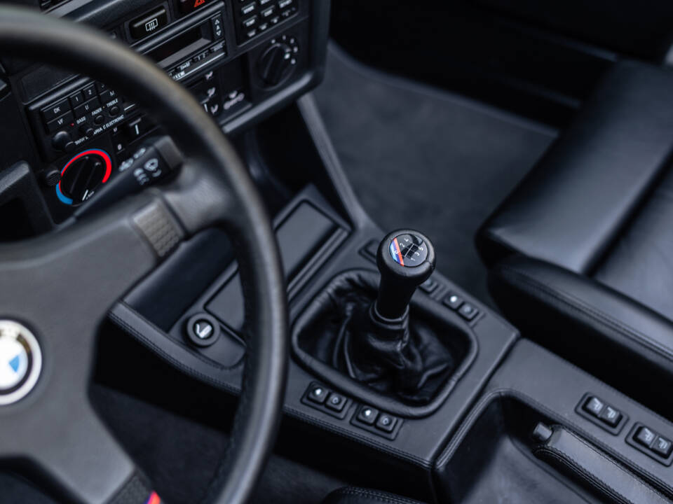 Image 12/50 de BMW M3 (1989)