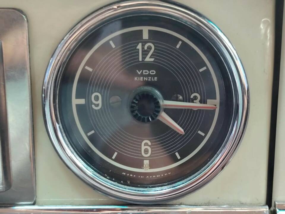 Image 44/58 de Mercedes-Benz 280 SL (1969)
