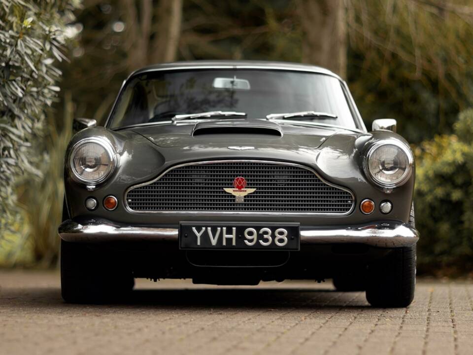 Image 25/50 of Aston Martin DB 4 (1962)