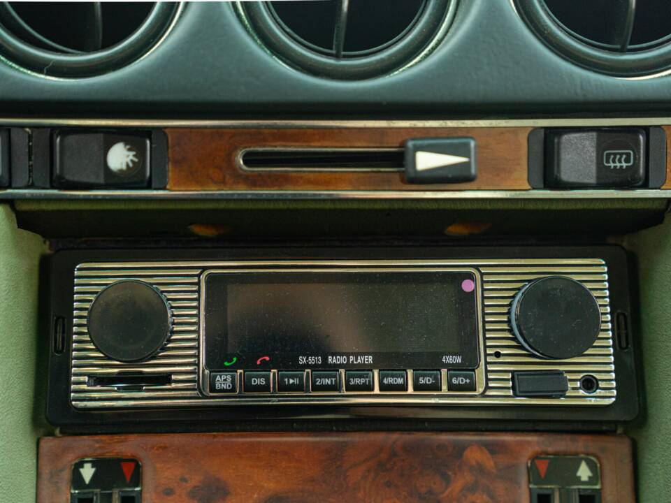 Image 41/50 de Mercedes-Benz 500 SLC (1984)