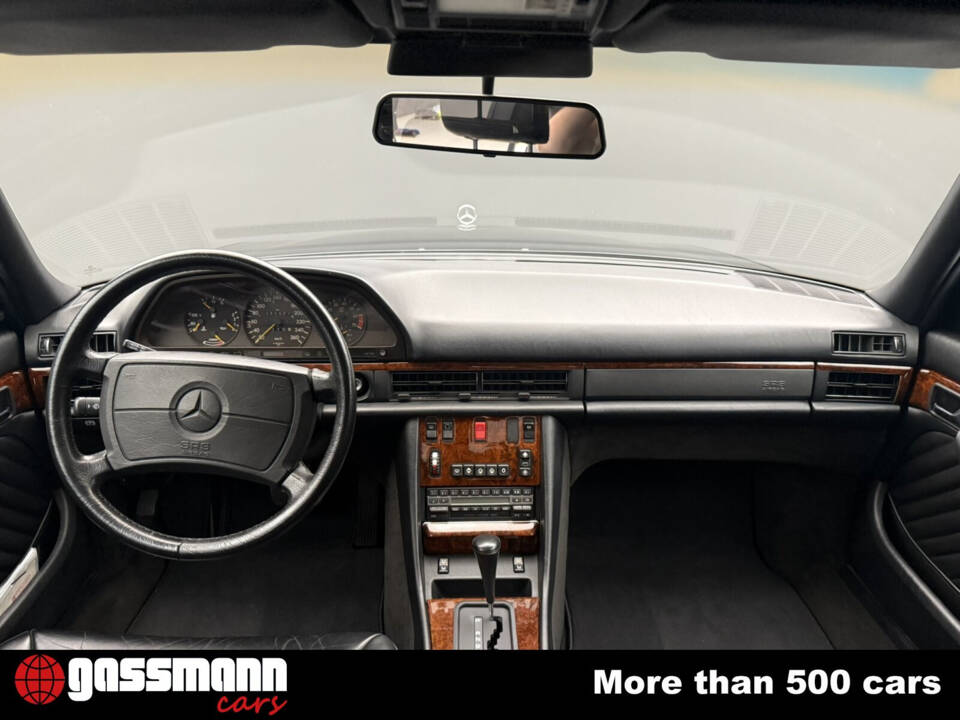 Image 12/15 de Mercedes-Benz 560 SEL (1991)