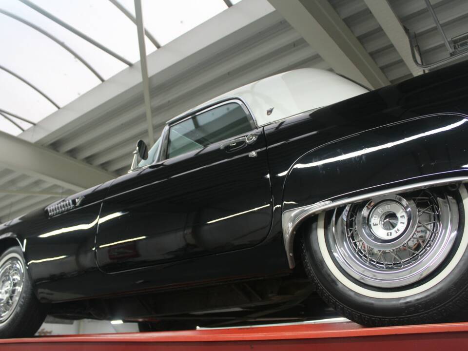 Bild 9/50 von Ford Thunderbird (1955)