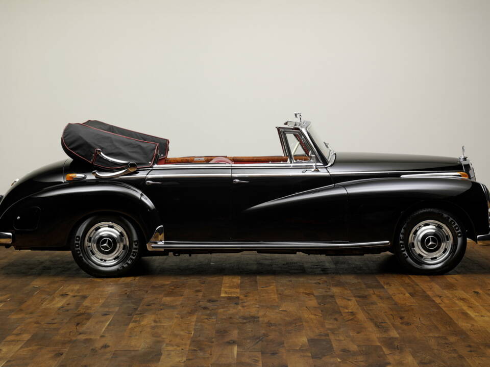 Image 3/21 de Mercedes-Benz 300 c Cabriolet D (1956)