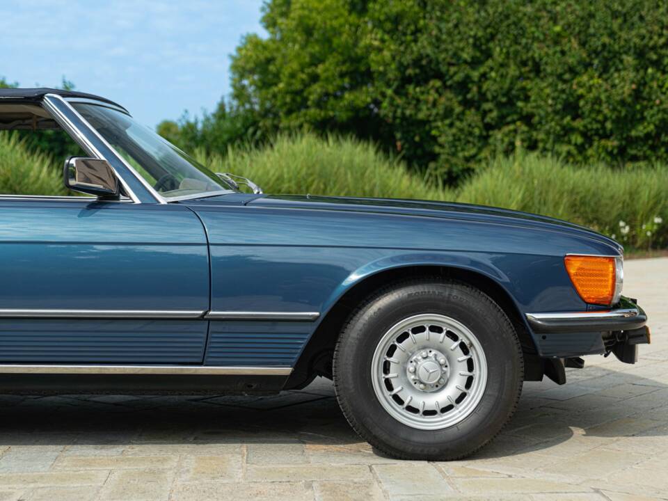 Image 24/50 de Mercedes-Benz 450 SL (1977)