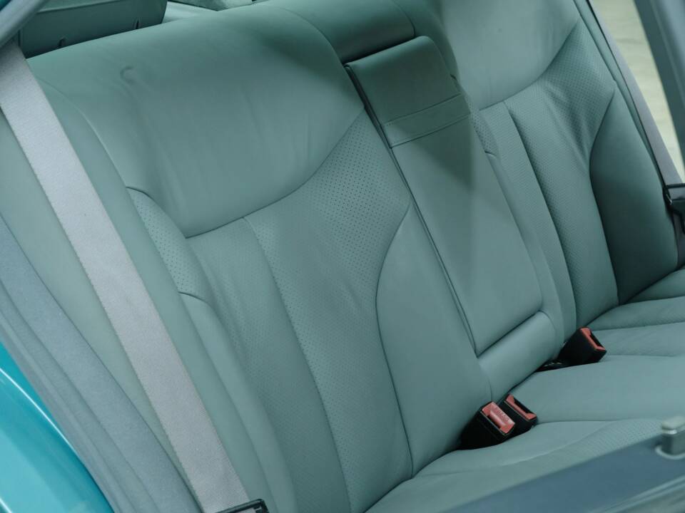 Bild 45/50 von Mercedes-Benz 300 SE (1991)