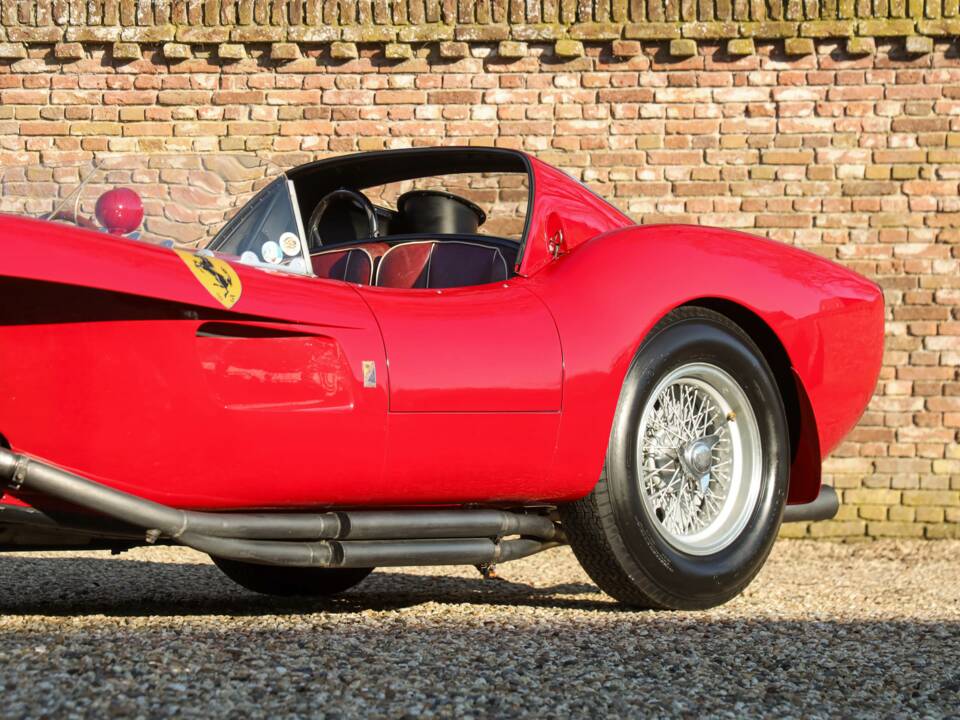 Afbeelding 49/50 van Ferrari 250 Testa Rossa (1961)