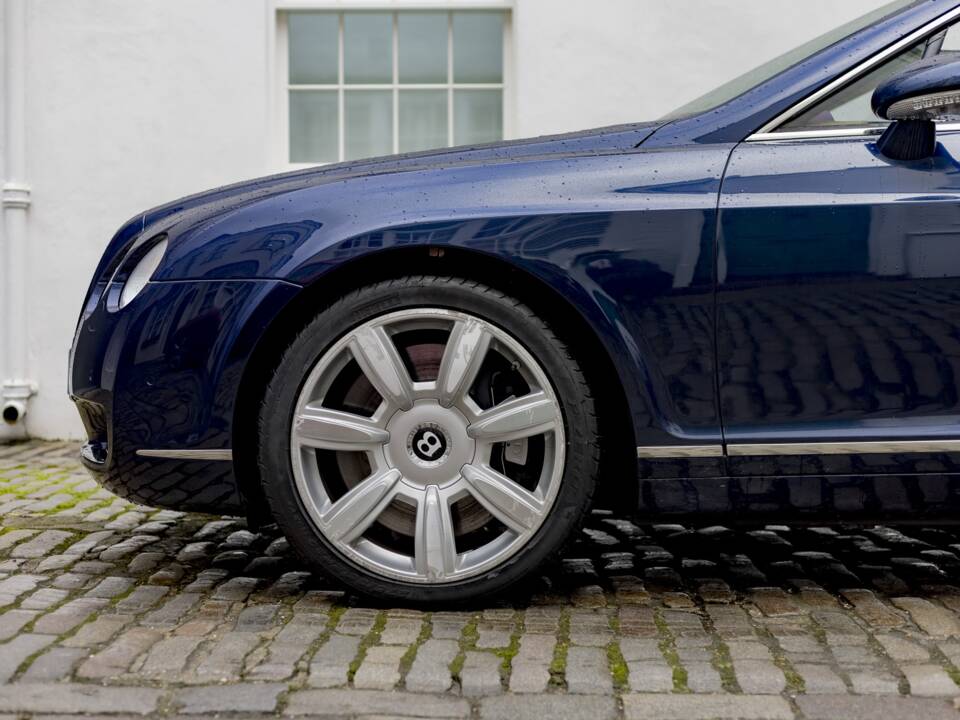 Imagen 13/33 de Bentley Continental GTC (2007)