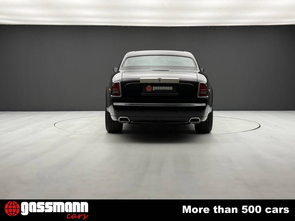 Bild 8/15 von Rolls-Royce Phantom Coupé (2009)