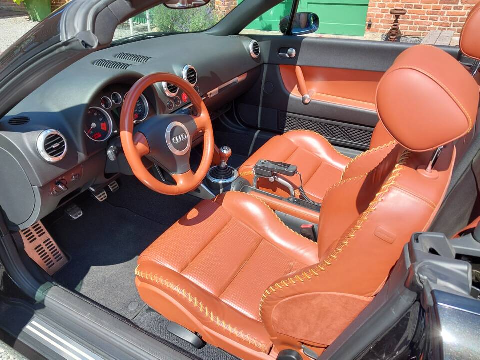 Image 11/15 of Audi TT 1.8 T (2003)