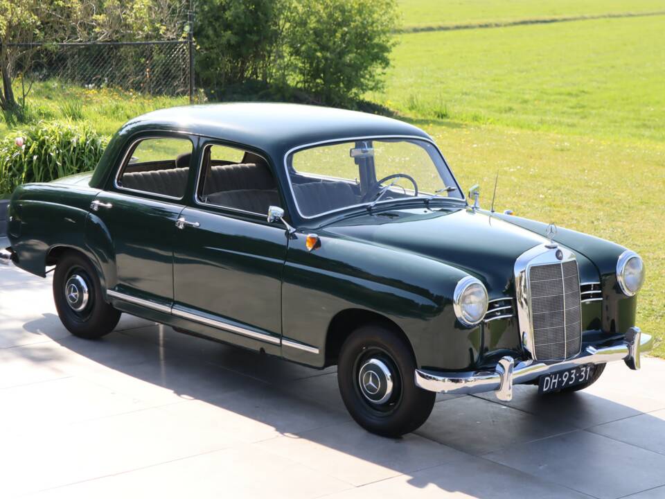 Image 46/50 of Mercedes-Benz 180 D (1958)
