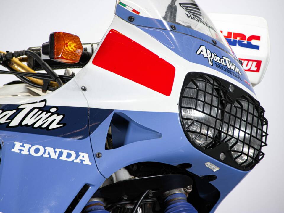 Image 34/50 de Honda XRV 650 Africa Twin (1989)