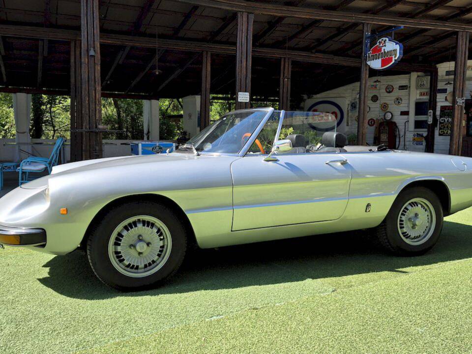 Afbeelding 5/63 van Alfa Romeo Spider 1300 (1976)