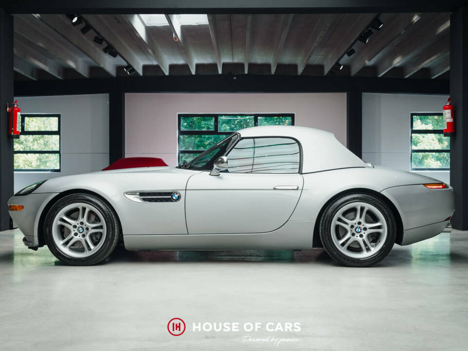 Image 9/25 of BMW Z8 (2000)