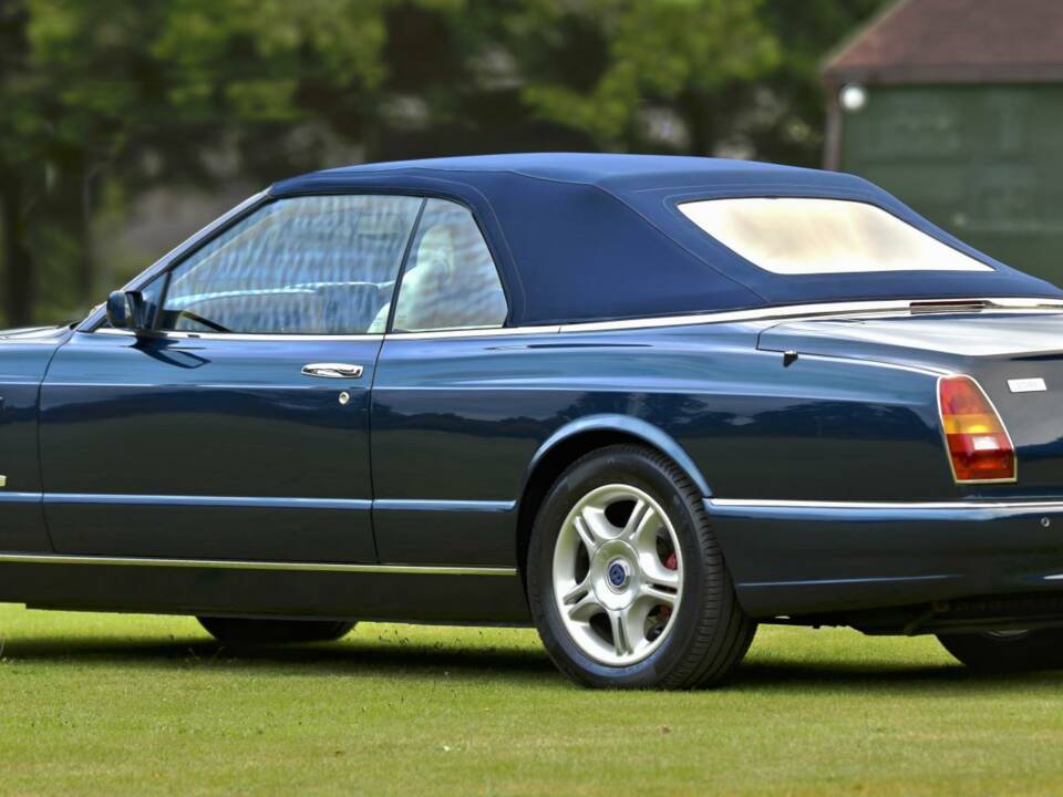 Afbeelding 19/50 van Bentley Azure Mulliner (2003)