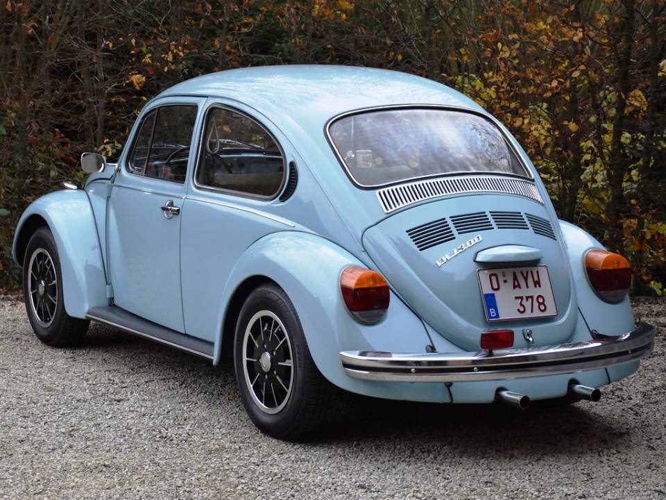 Image 3/34 de Volkswagen Beetle 1302 (1974)