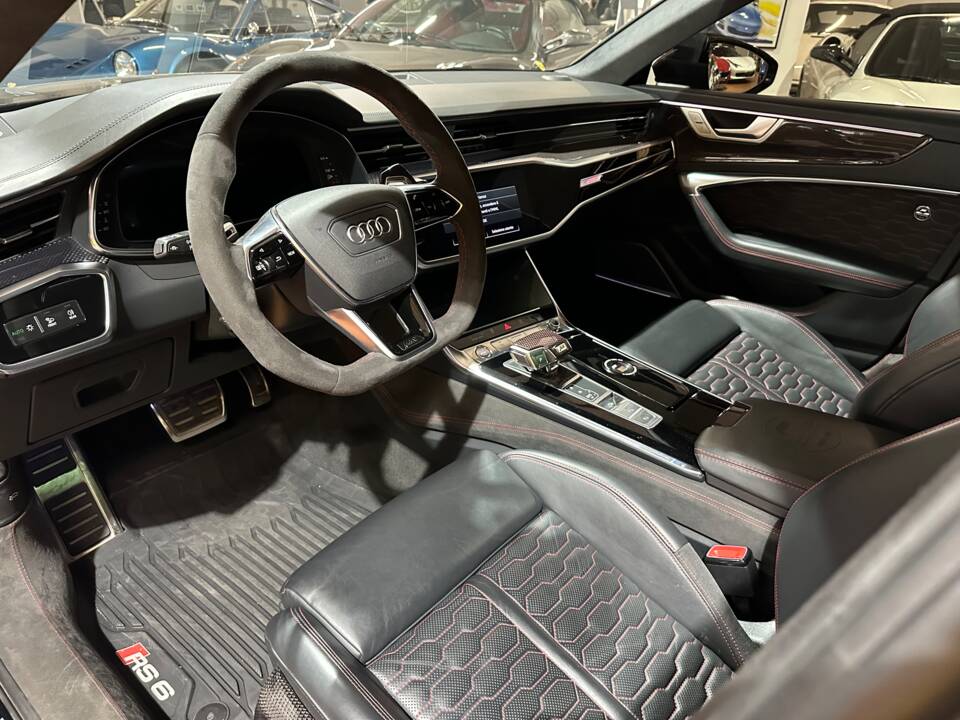 Bild 9/19 von Audi RS6 Avant (2022)
