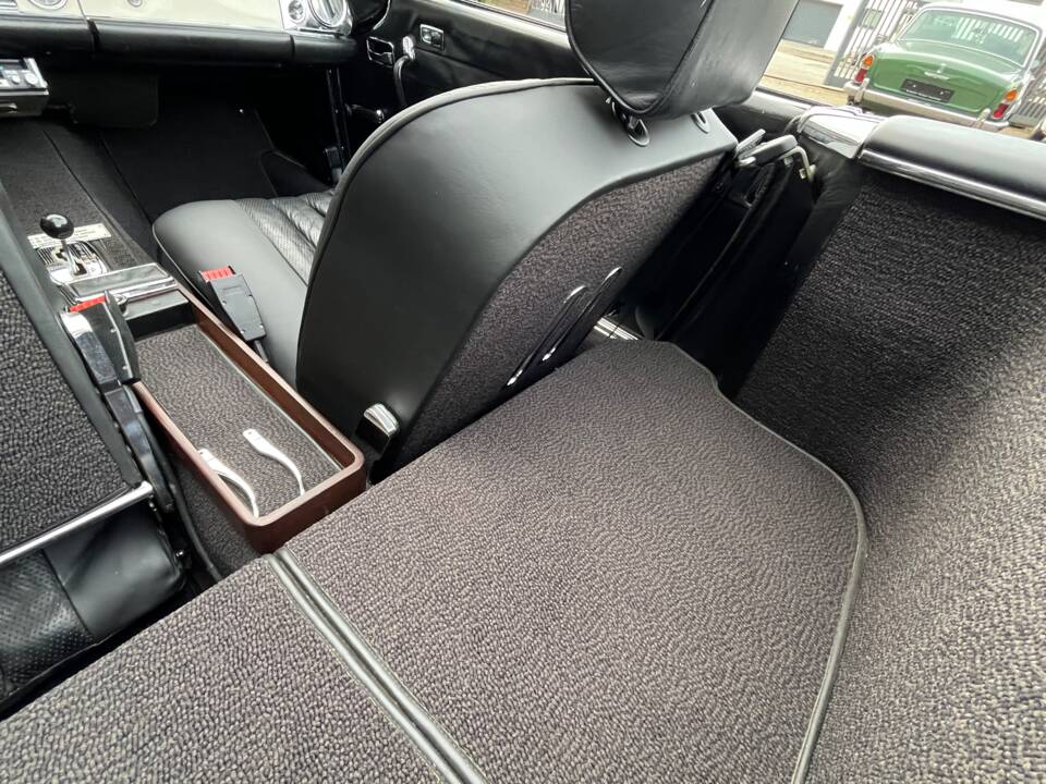 Image 35/100 of Mercedes-Benz 280 SL (1970)