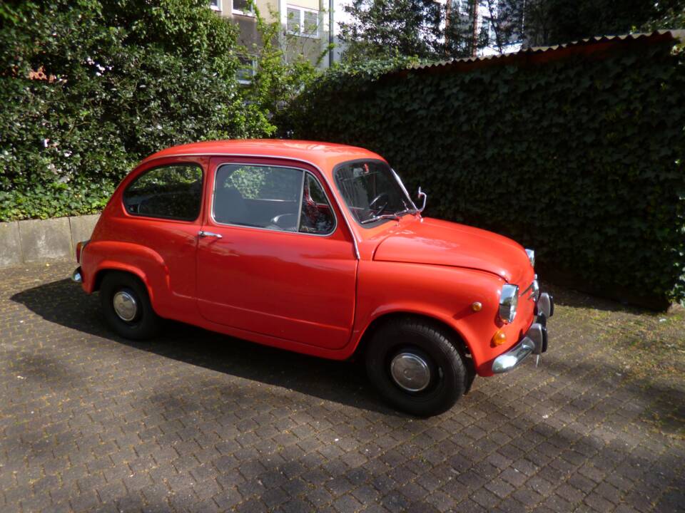 Image 7/32 of SEAT 600 D (1972)