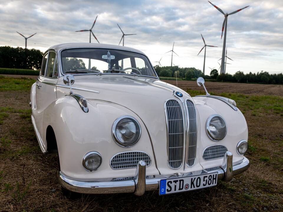 Afbeelding 1/19 van BMW 502 - 3.2 Litre (1961)