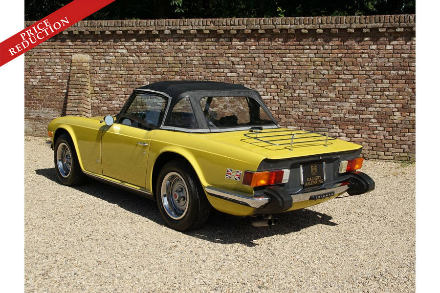 Image 2/50 of Triumph TR 6 (1975)