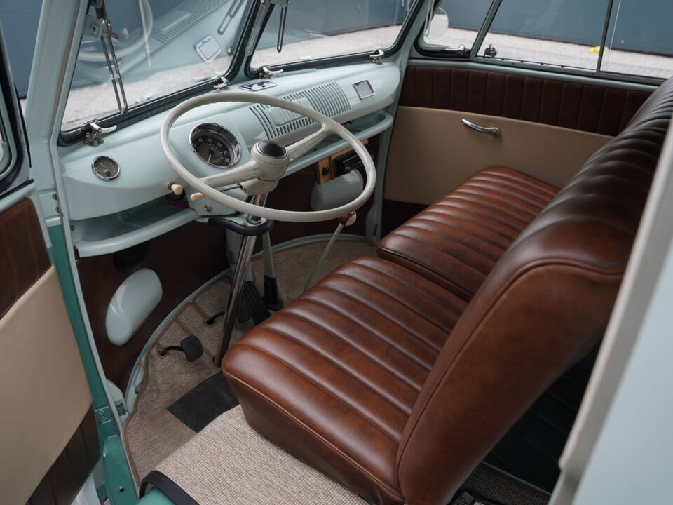Image 12/50 of Volkswagen T1 Kombi (1962)
