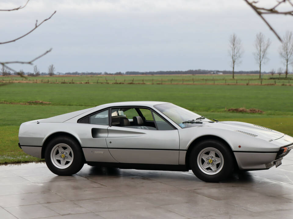 Image 46/50 of Ferrari 308 GTB (1977)