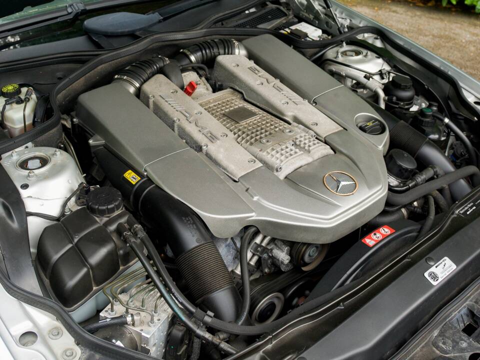 Image 6/23 de Mercedes-Benz SL 55 AMG (2007)