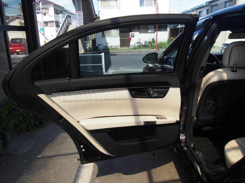 Bild 25/35 von Mercedes-Benz S 600 L (2008)