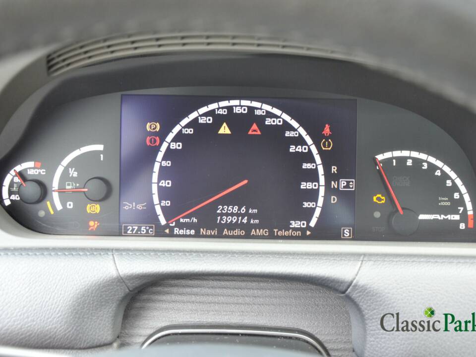 Immagine 42/50 di Mercedes-Benz CL 63 AMG (2007)