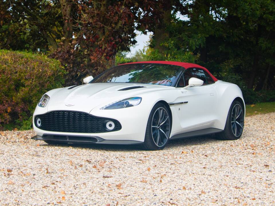 Bild 14/37 von Aston Martin Vanquish Zagato Volante (2017)