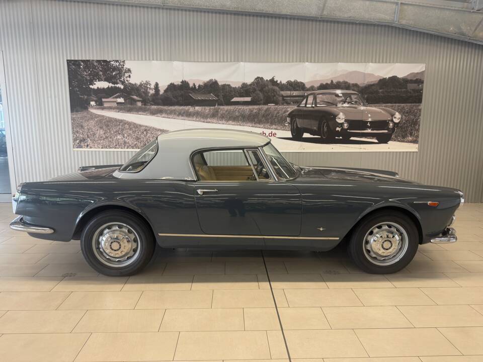 Image 5/16 of Alfa Romeo 2600 Spider (1963)