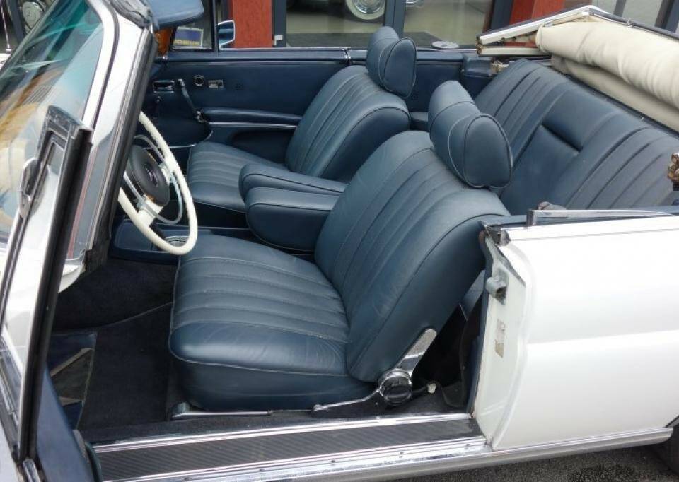 Bild 12/22 von Mercedes-Benz 280 SE 3,5 (1971)