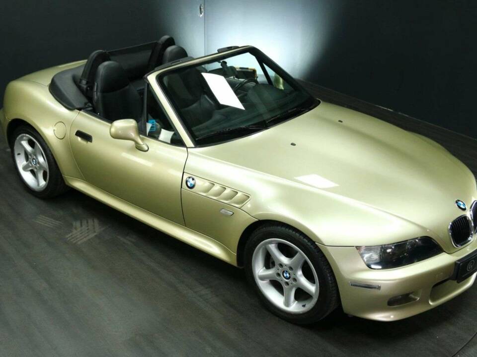 Bild 8/30 von BMW Z3 2.2i (2002)