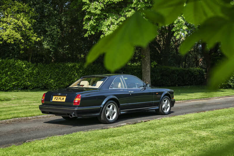 Image 21/50 de Bentley Continental T (1997)