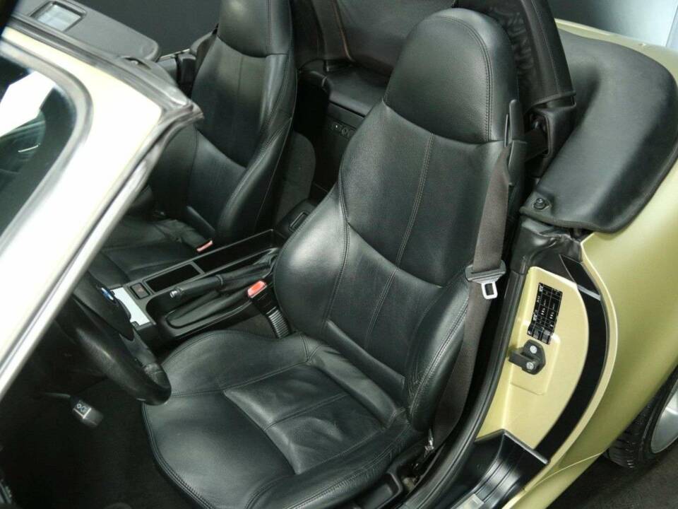 Bild 11/30 von BMW Z3 2.2i (2002)