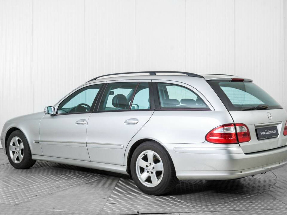 Bild 6/50 von Mercedes-Benz E 200 Kompressor T (2003)