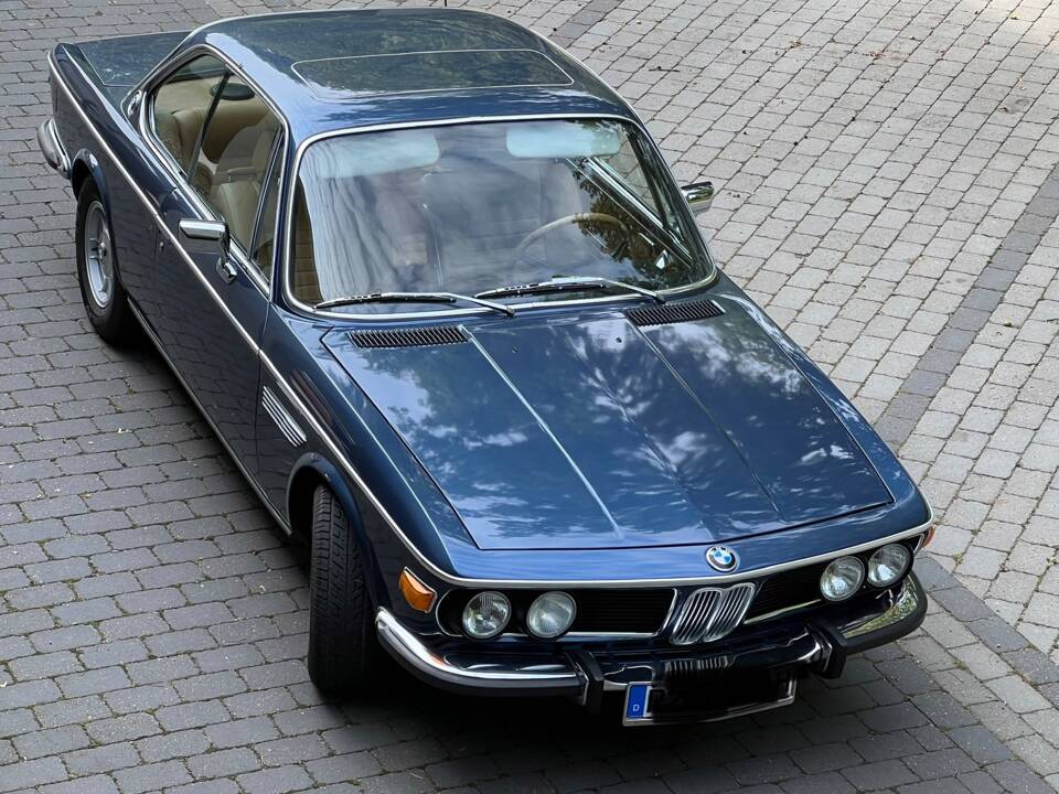Image 1/28 of BMW 3.0 CS (1975)
