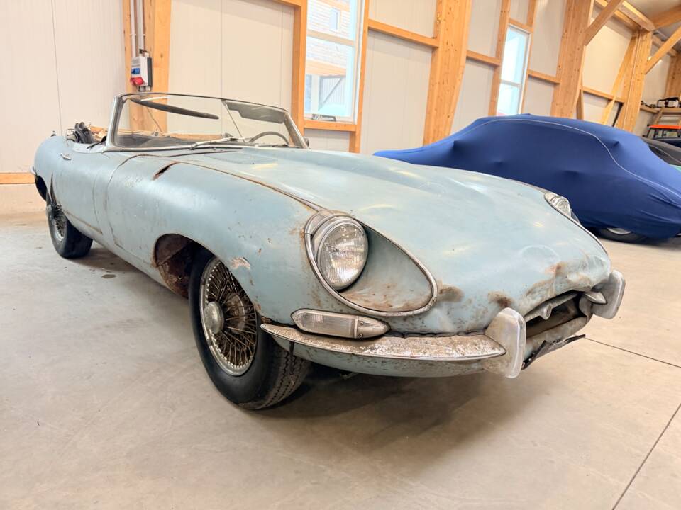 Image 1/53 de Jaguar Type E 4.2 (1967)