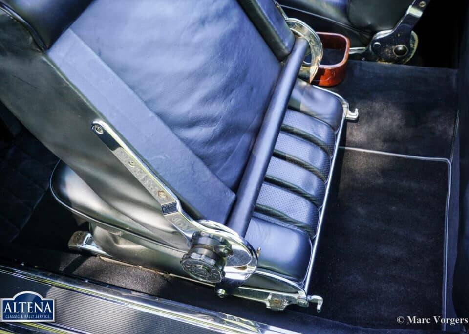Image 25/52 de Mercedes-Benz 220 SE b (1963)